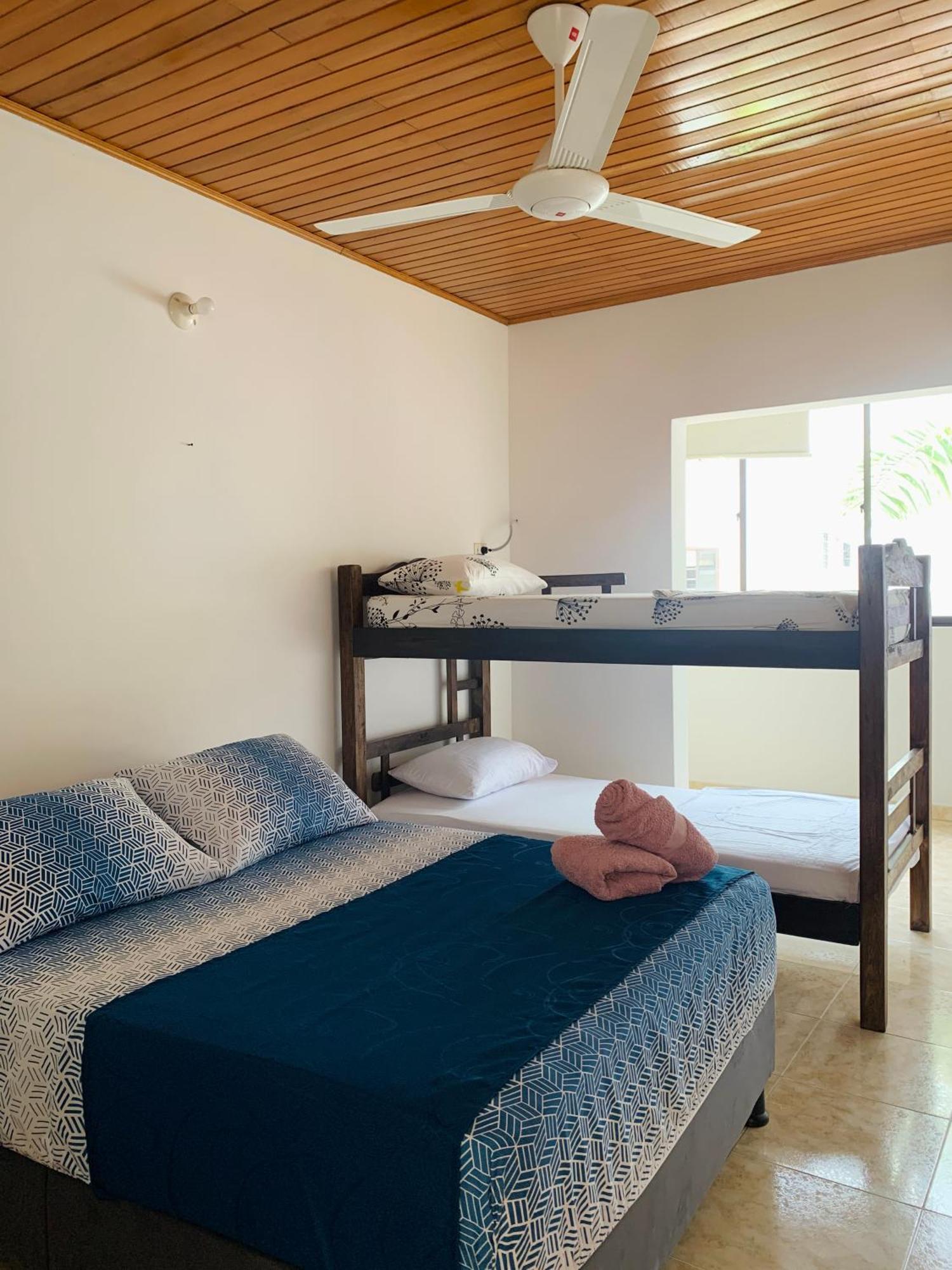Hostel Cerca Al Centro Historico Cartagena ภายนอก รูปภาพ