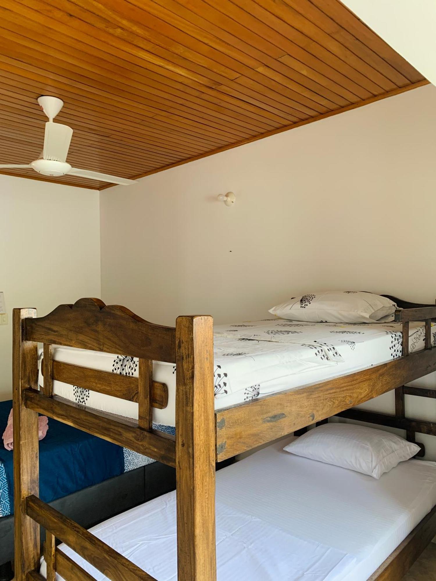 Hostel Cerca Al Centro Historico Cartagena ภายนอก รูปภาพ