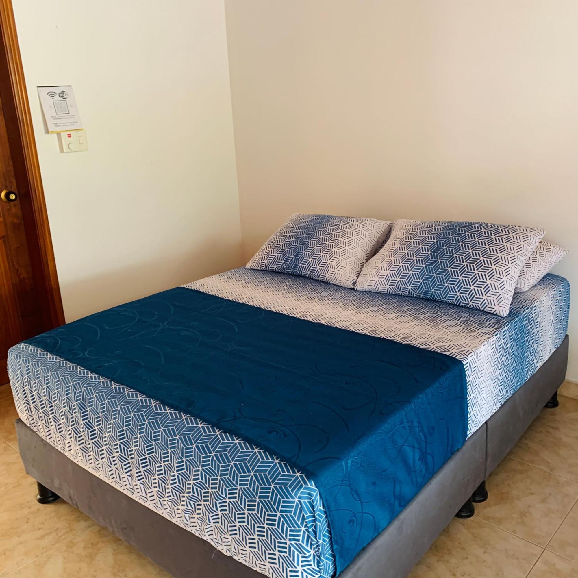 Hostel Cerca Al Centro Historico Cartagena ภายนอก รูปภาพ