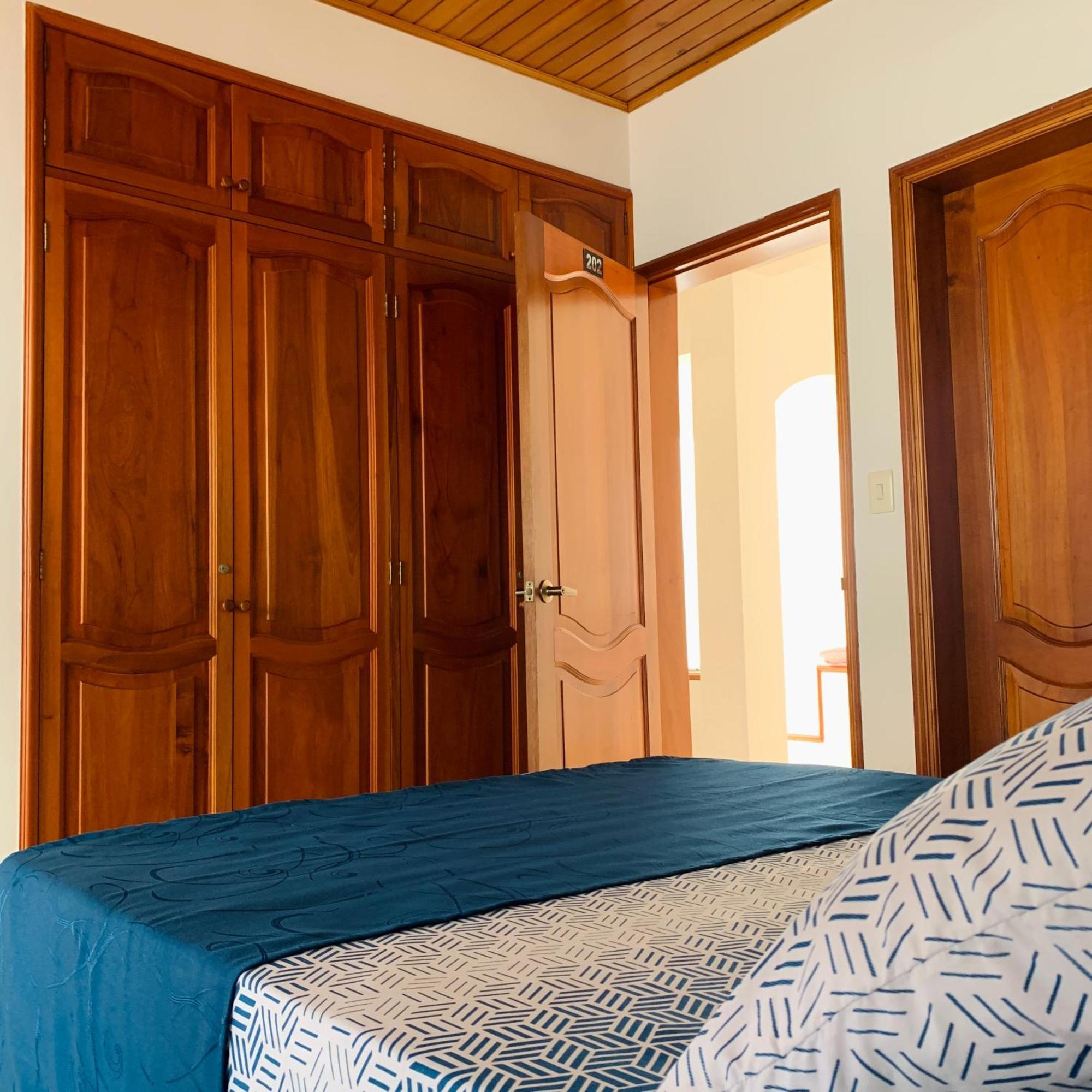 Hostel Cerca Al Centro Historico Cartagena ภายนอก รูปภาพ