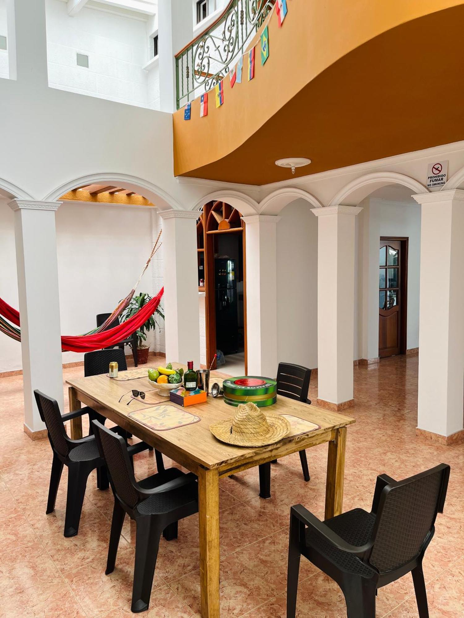 Hostel Cerca Al Centro Historico Cartagena ภายนอก รูปภาพ